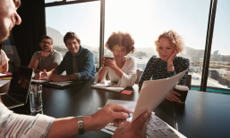 Life-Sciences+Pharmaceutical-Article_Global Expansion_ Overcome Communication Barriers with Language and Culture Training
